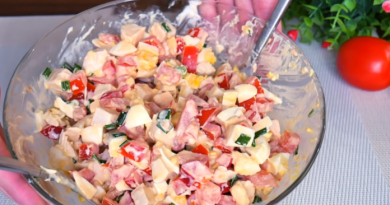 LJETNJA SALATA SA PILETINOM I KUHANIM JAJIMA: JEDAN OD NAJPOPULARNIJIH RECEPATA, TOP RUČAK ZA SAMO 15 MINUTA LJETNJA SALATA SA PILETINOM I KUHANIM JAJIMA: JEDAN OD NAJPOPULARNIJIH RECEPATA, TOP RUČAK ZA SAMO 15 MINUTA